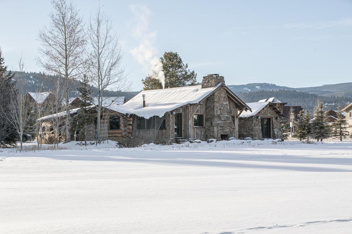 Villa Hobbit House Big Sky Exterior foto